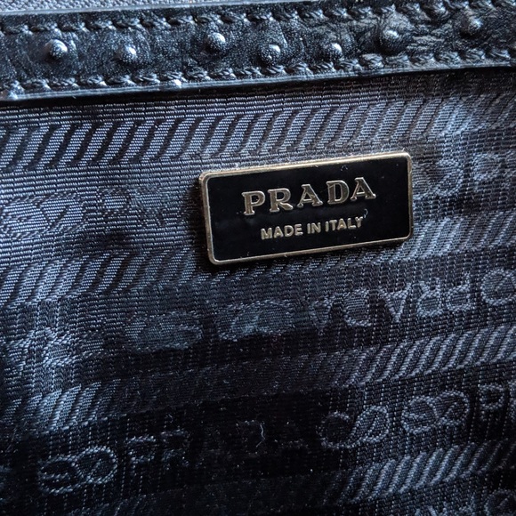 Prada authentic Bauletto Leather Handbag - Picture 5 of 7